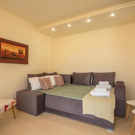 Luxury Maisonette *