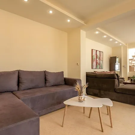 Luxury Maisonette * 干尼亞